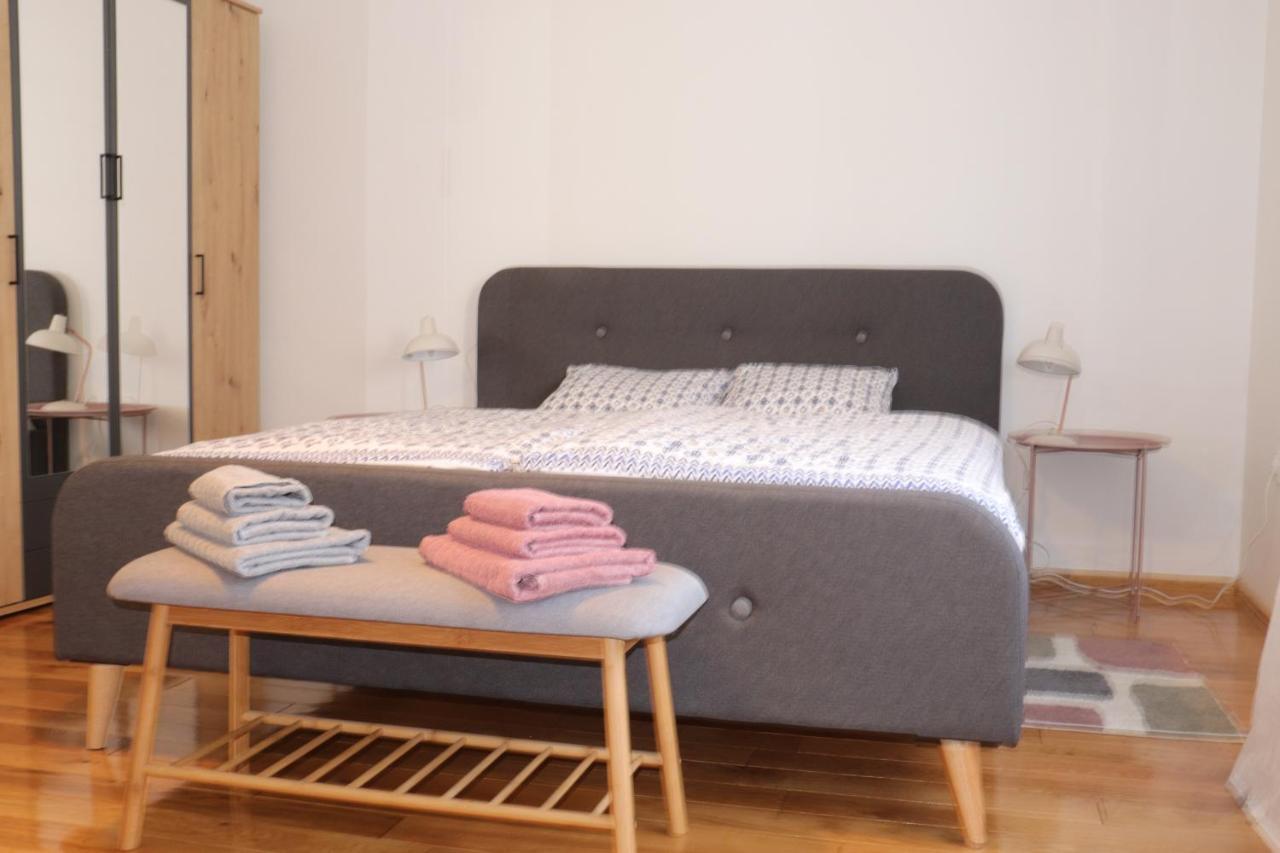 Angela Apartment Zagreb Buitenkant foto