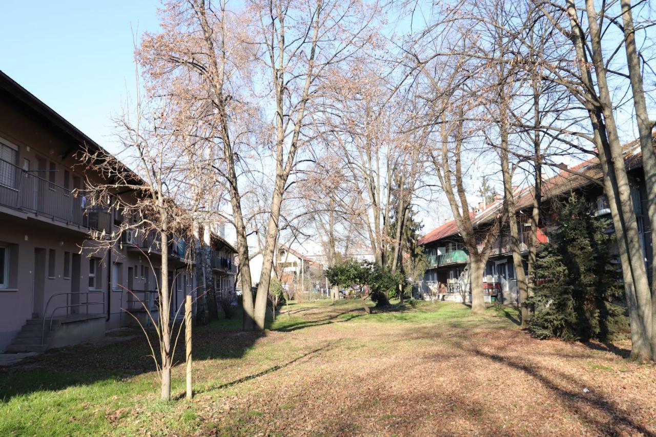 Angela Apartment Zagreb Buitenkant foto