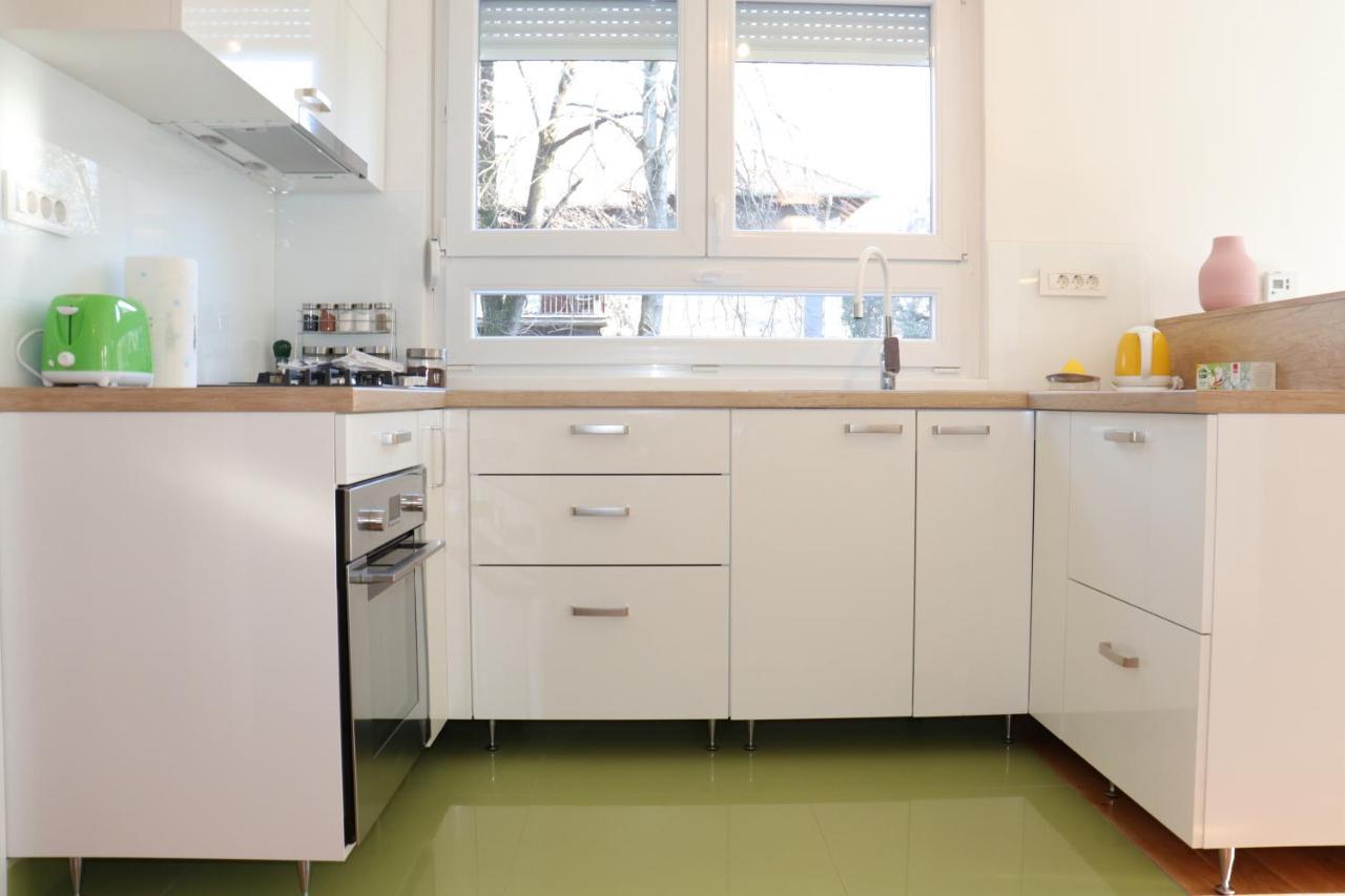 Angela Apartment Zagreb Buitenkant foto